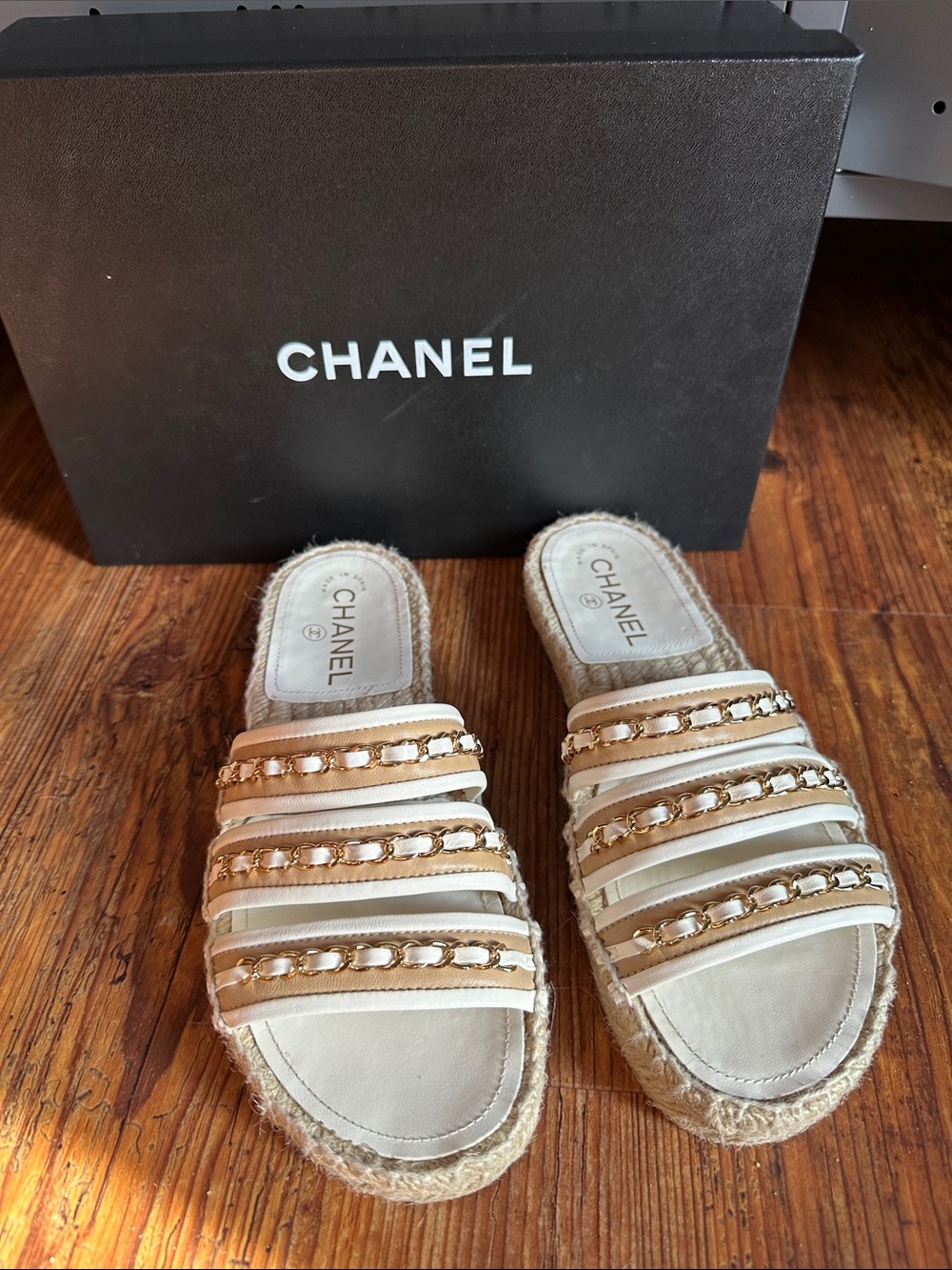 EUC CHANEL 20P Espadrille Sandals